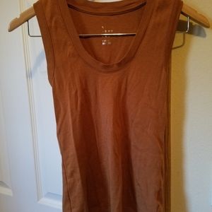 XS Tank Top, v neck